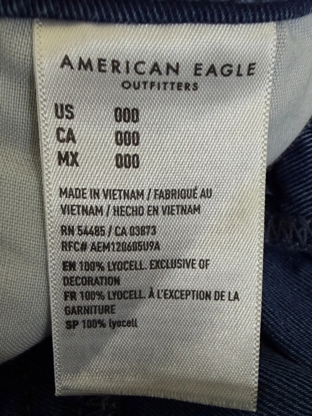 American Eagle Outfitters Navy Blue Pleated Denim Shorts size 000